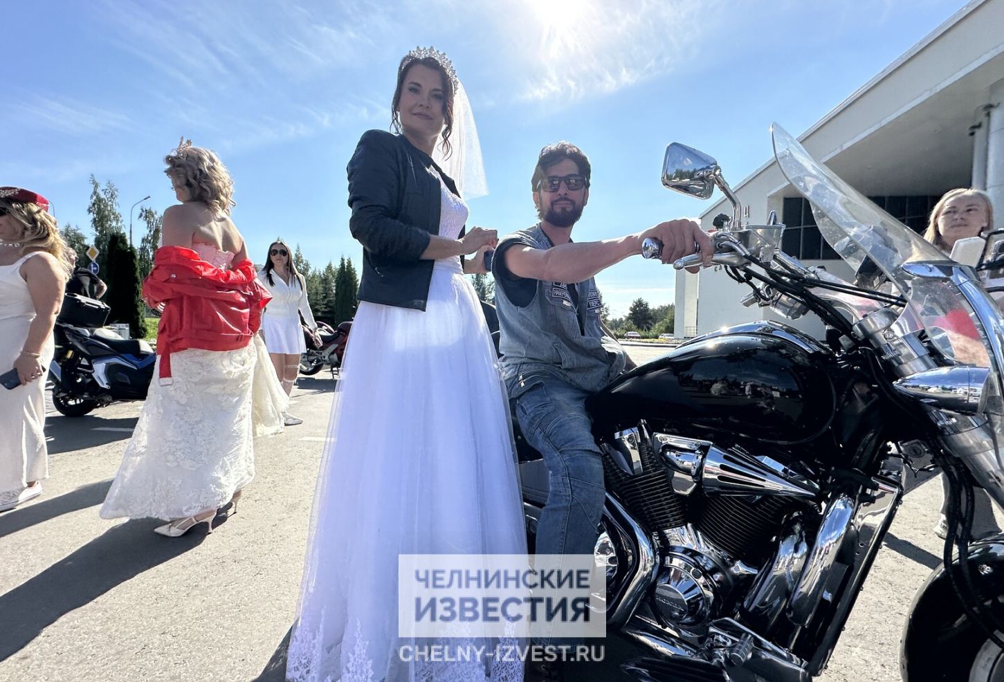 В Челнах прошел парад невест